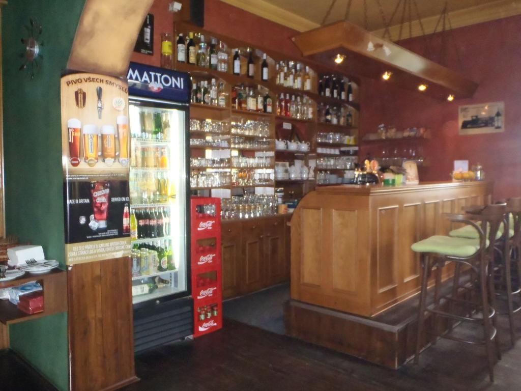 Pension A Restaurace Kulna Chomutov Eksteriør bilde